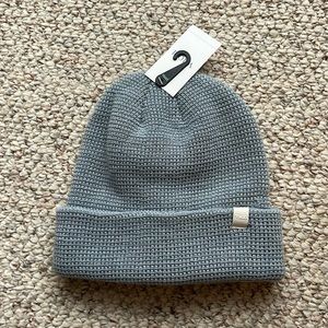 Vuori hat NWT